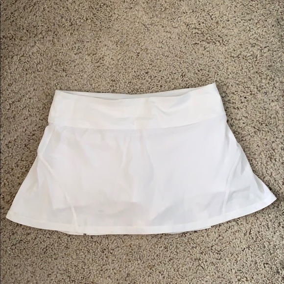 lululemon skirt - Picture 1 of 3